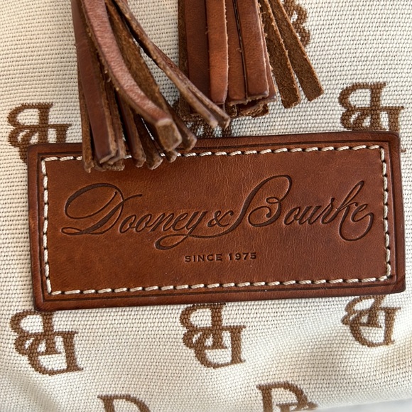 Vintage monogram DB Dooney & Bourke leather tassel detail handbag purse bag - Picture 4 of 16